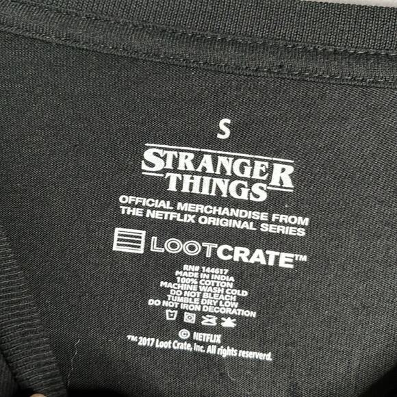 Lootcrate Stranger Things Black Short Sleeve Graphic Tee Shirt Size Small - Picture 4 of 6